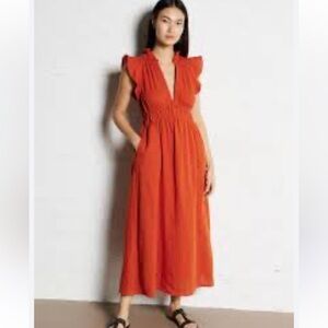 The Korner v neck midi dress large
